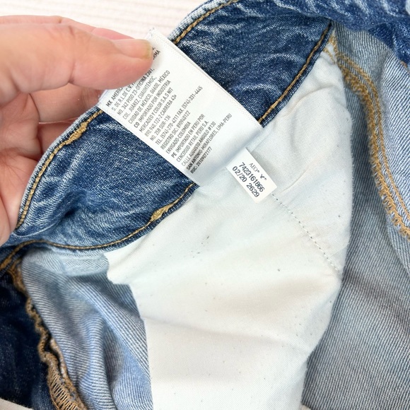 American Eagle Relaxed Mom Jeans - Picture 10 of 12